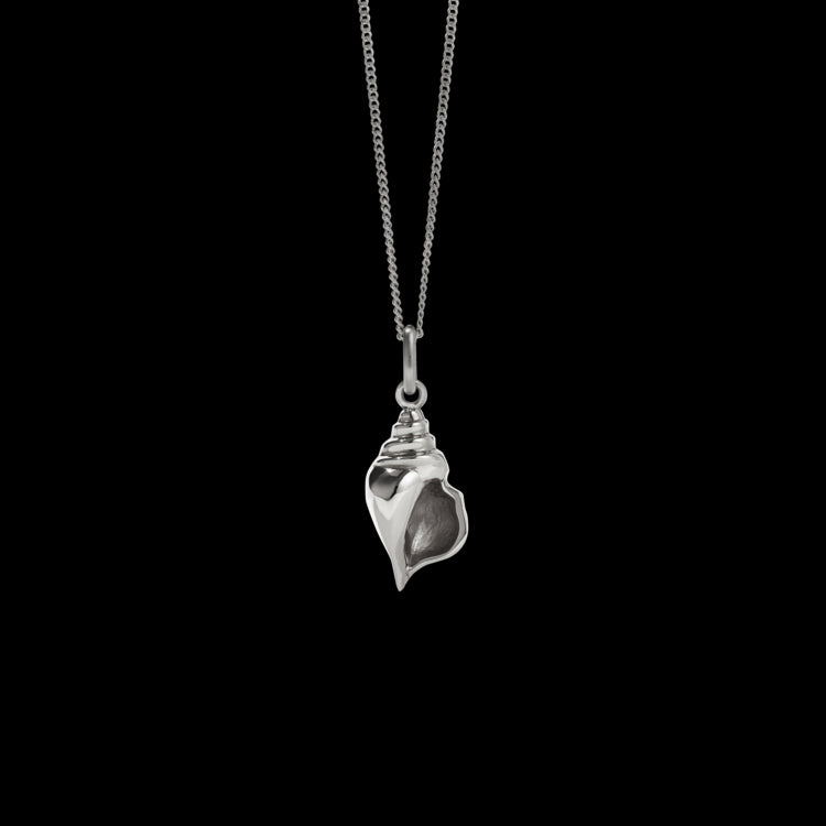 Meadowlark - Stg Conch Charm Necklace - 50cm
