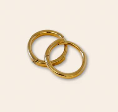 Whistle & Pop - Heritage Plain Huggies - Gold Plated