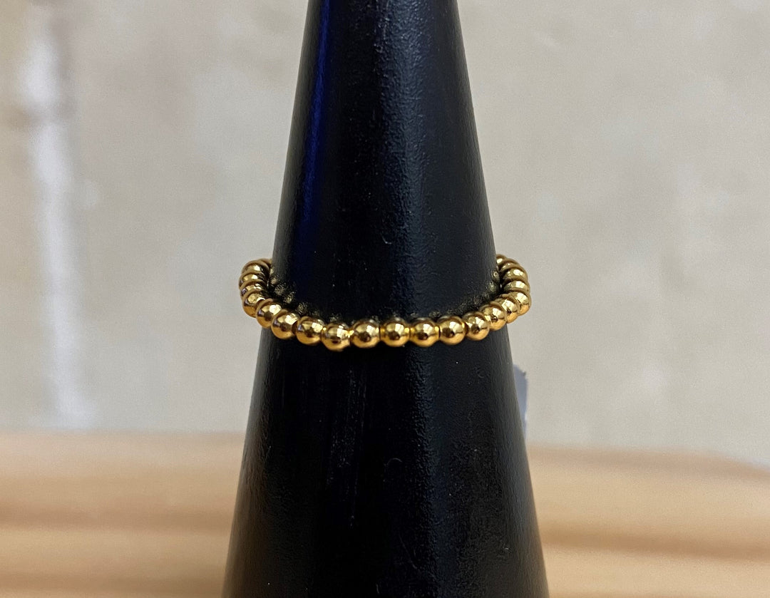 Lisa Hoskin Gold Stretch Bead Ring